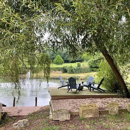 L'aile De La Sauvagere